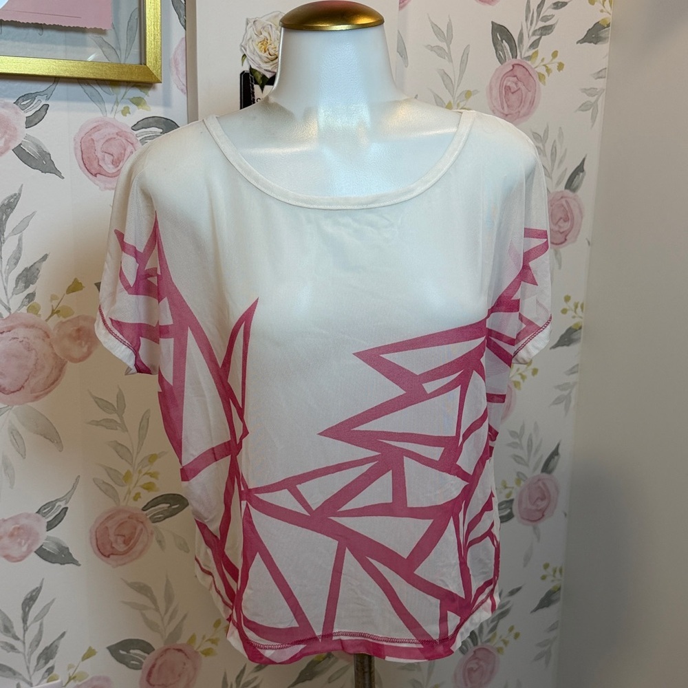 RARE - 6ixty 8ight Transparent Pink Geometric Short Sleeve Top